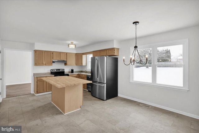 116 S KELLY DR, Birdsboro, PA 19508