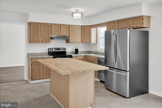 116 S KELLY DR, Birdsboro, PA 19508