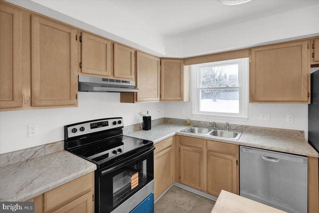 116 S KELLY DR, Birdsboro, PA 19508