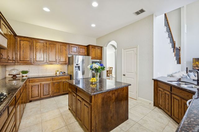 221 Tipperary Drive, Keller, TX 76248