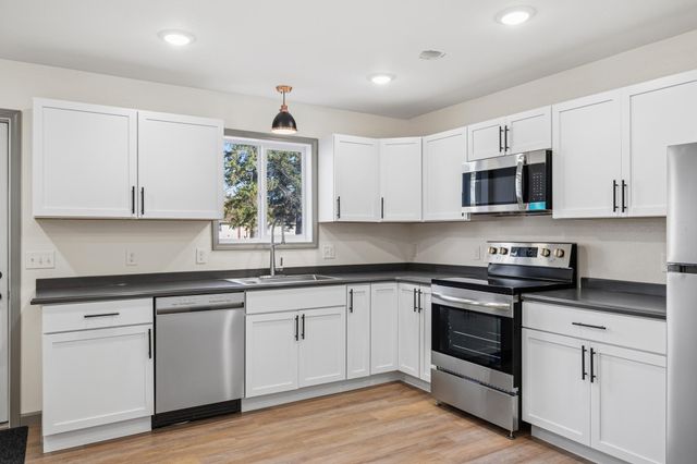 1308 Chicago Avenue, Brainerd, MN 56401