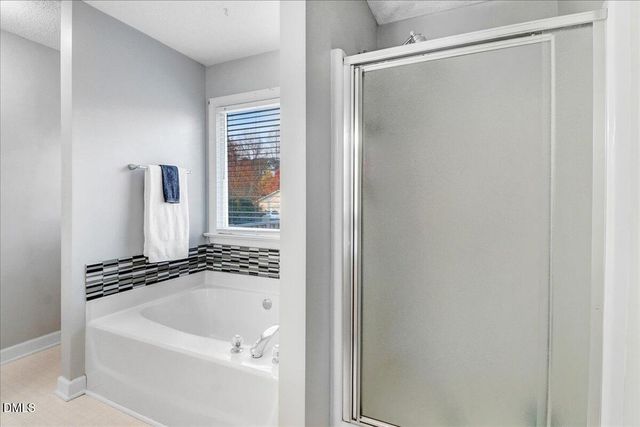 1 Annie V Drive, Clayton, NC 27520