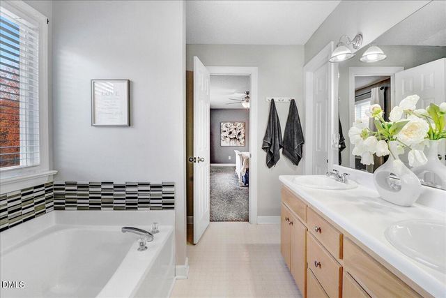 1 Annie V Drive, Clayton, NC 27520