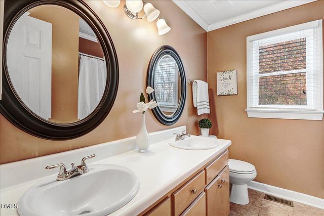 1 Annie V Drive, Clayton, NC 27520