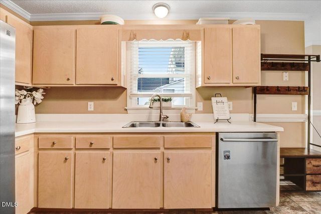 1 Annie V Drive, Clayton, NC 27520