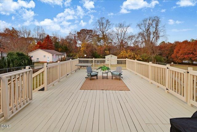 1 Annie V Drive, Clayton, NC 27520