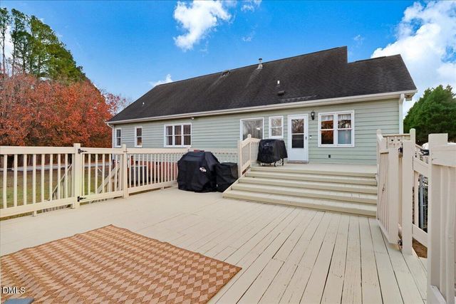 1 Annie V Drive, Clayton, NC 27520