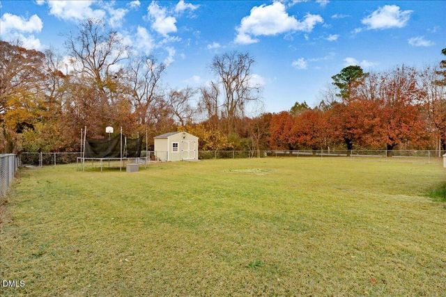 1 Annie V Drive, Clayton, NC 27520