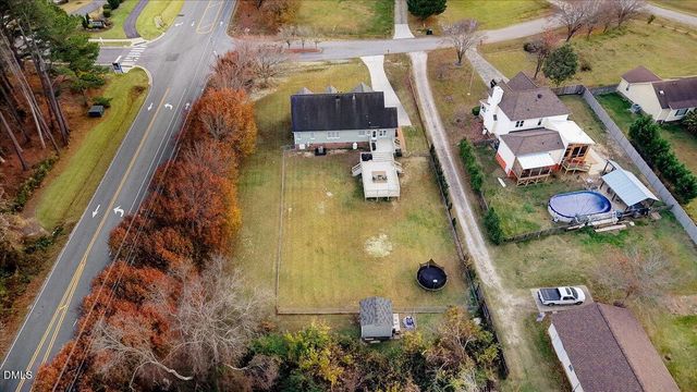 1 Annie V Drive, Clayton, NC 27520