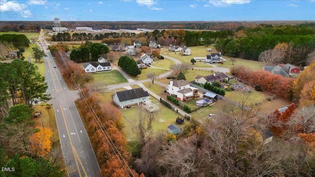 1 Annie V Drive, Clayton, NC 27520