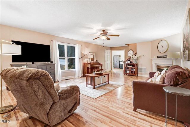 1 Annie V Drive, Clayton, NC 27520