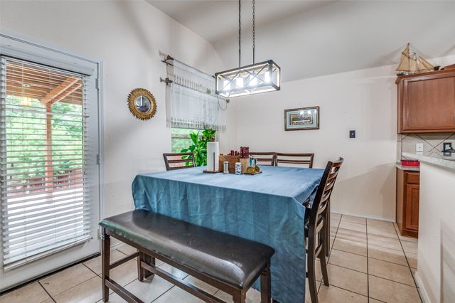 1715 Ridgemar Drive, Grand Prairie, TX 75051