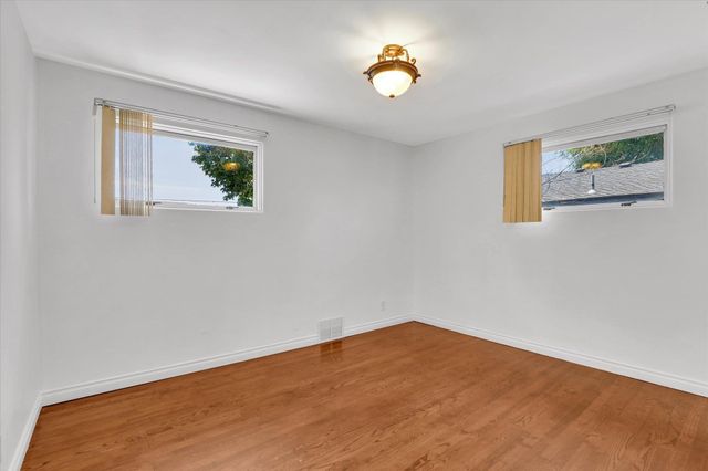 1012 E LACROSSE Ave, Spokane, WA 99207