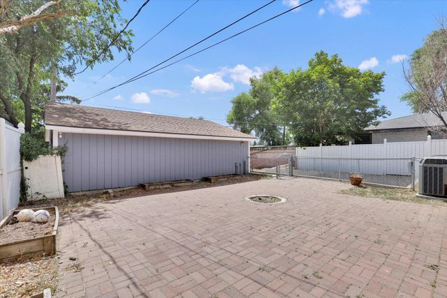 1012 E LACROSSE Ave, Spokane, WA 99207