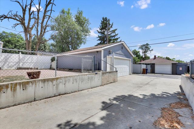 1012 E LACROSSE Ave, Spokane, WA 99207