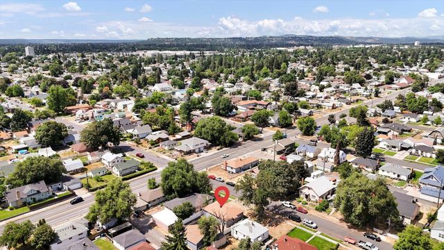 1012 E LACROSSE Ave, Spokane, WA 99207
