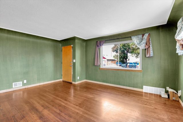 1012 E LACROSSE Ave, Spokane, WA 99207
