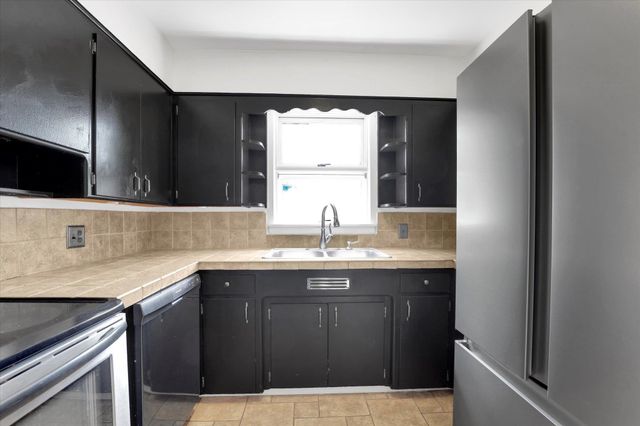1012 E LACROSSE Ave, Spokane, WA 99207