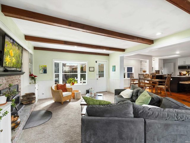 408 W Water Street, Newburgh, IN 47630