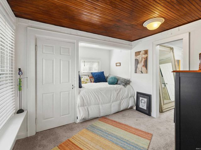 408 W Water Street, Newburgh, IN 47630