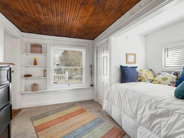 408 W Water Street, Newburgh, IN 47630