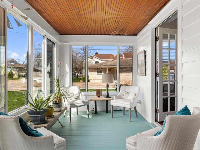 408 W Water Street, Newburgh, IN 47630