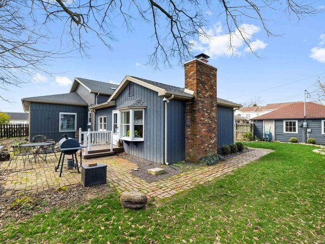 408 W Water Street, Newburgh, IN 47630