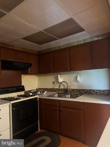 2771 ISLAND AVE, Philadelphia, PA 19153