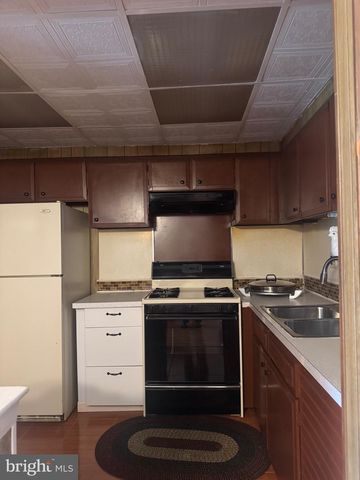 2771 ISLAND AVE, Philadelphia, PA 19153