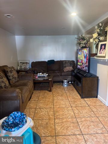 2771 ISLAND AVE, Philadelphia, PA 19153