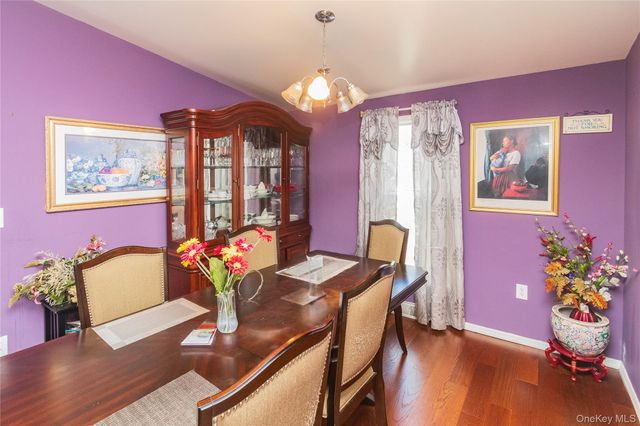19 Biscayne Blvd, Poughkeepsie, NY 12603