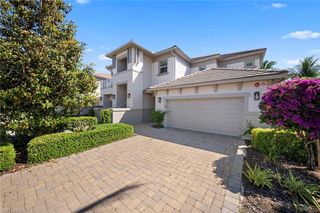 8030 Signature Club CIR 102, Naples, FL 34113