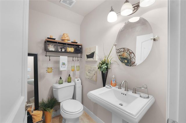 11 Lookout Ridge, Huntsville, TX 77340