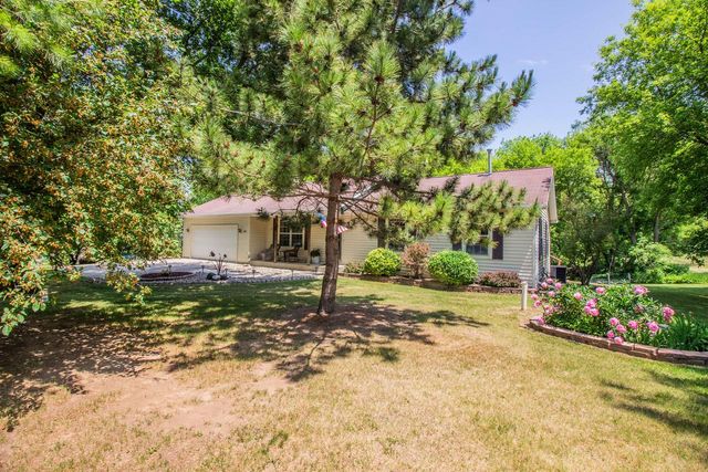 N663 Park DRIVE, Random Lake, WI 53075