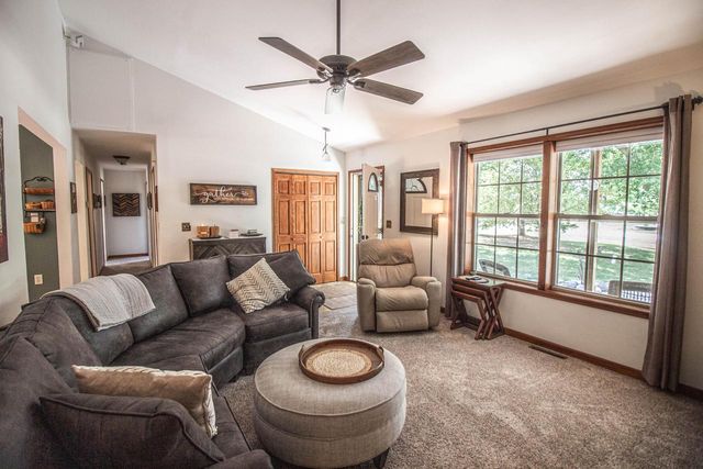 N663 Park DRIVE, Random Lake, WI 53075