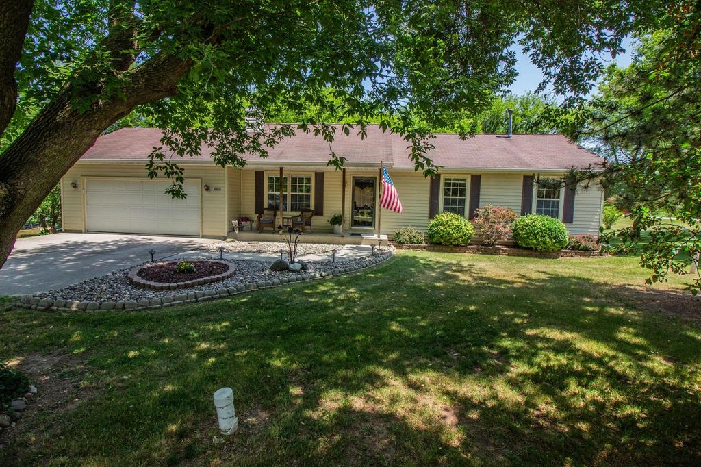 N663 Park DRIVE, Random Lake, WI 53075