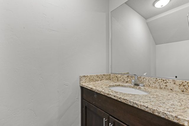 284 W 20 N, Hyrum, UT 84319