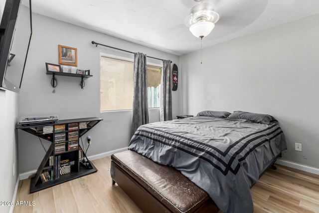 3205 W LOMA Lane 3, Phoenix, AZ 85051