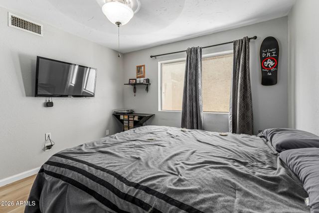 3205 W LOMA Lane 3, Phoenix, AZ 85051