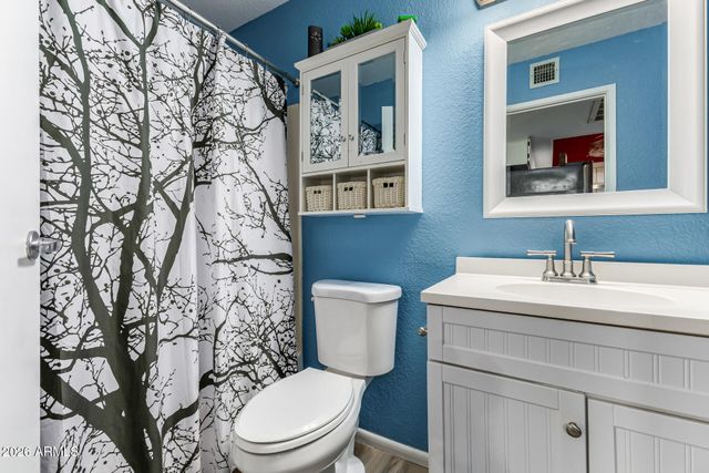 3205 W LOMA Lane 3, Phoenix, AZ 85051