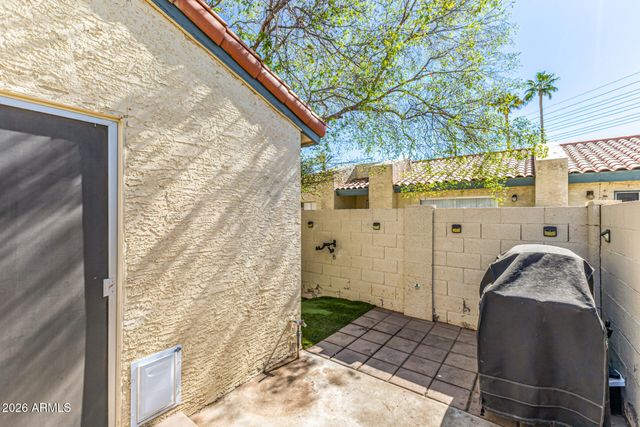 3205 W LOMA Lane 3, Phoenix, AZ 85051