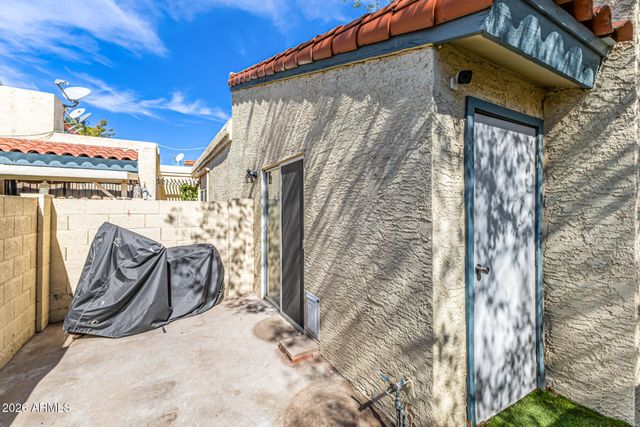 3205 W LOMA Lane 3, Phoenix, AZ 85051