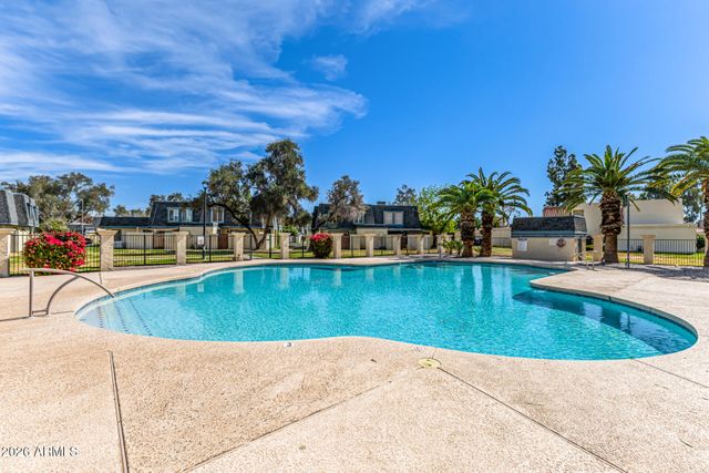 3205 W LOMA Lane 3, Phoenix, AZ 85051