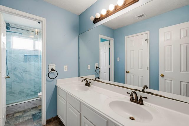 2123 Mossy Trails Dr, Katy, TX 77450