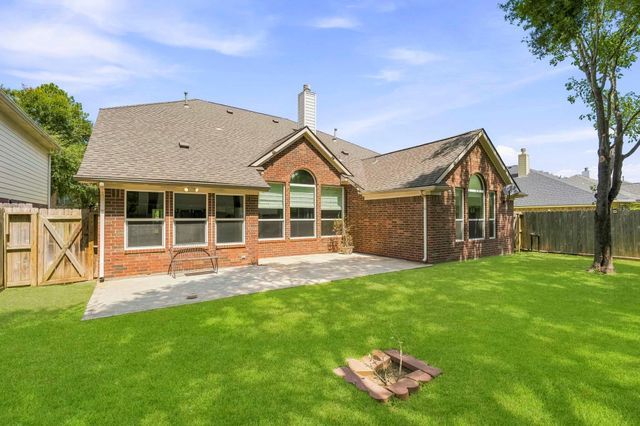 2123 Mossy Trails Dr, Katy, TX 77450