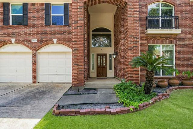 2123 Mossy Trails Dr, Katy, TX 77450