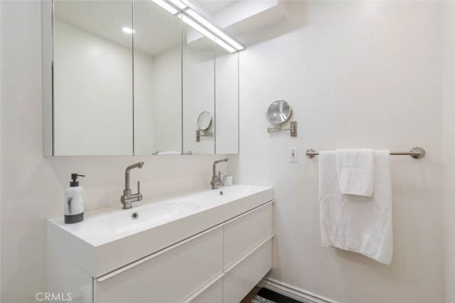 11813 Ellice Street, Malibu, CA 90265