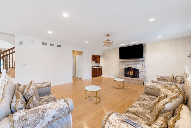 22417 Hughes Street, Frankfort, IL 60423