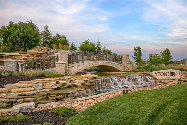 16737 S Ripley Street, Olathe, KS 66062