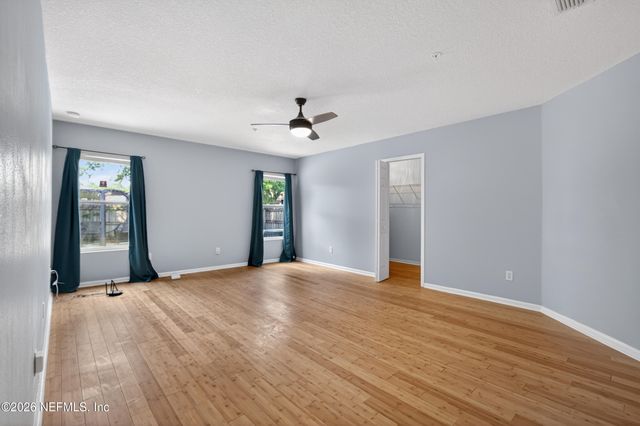 6413 RISING SUN Drive, Jacksonville, FL 32218